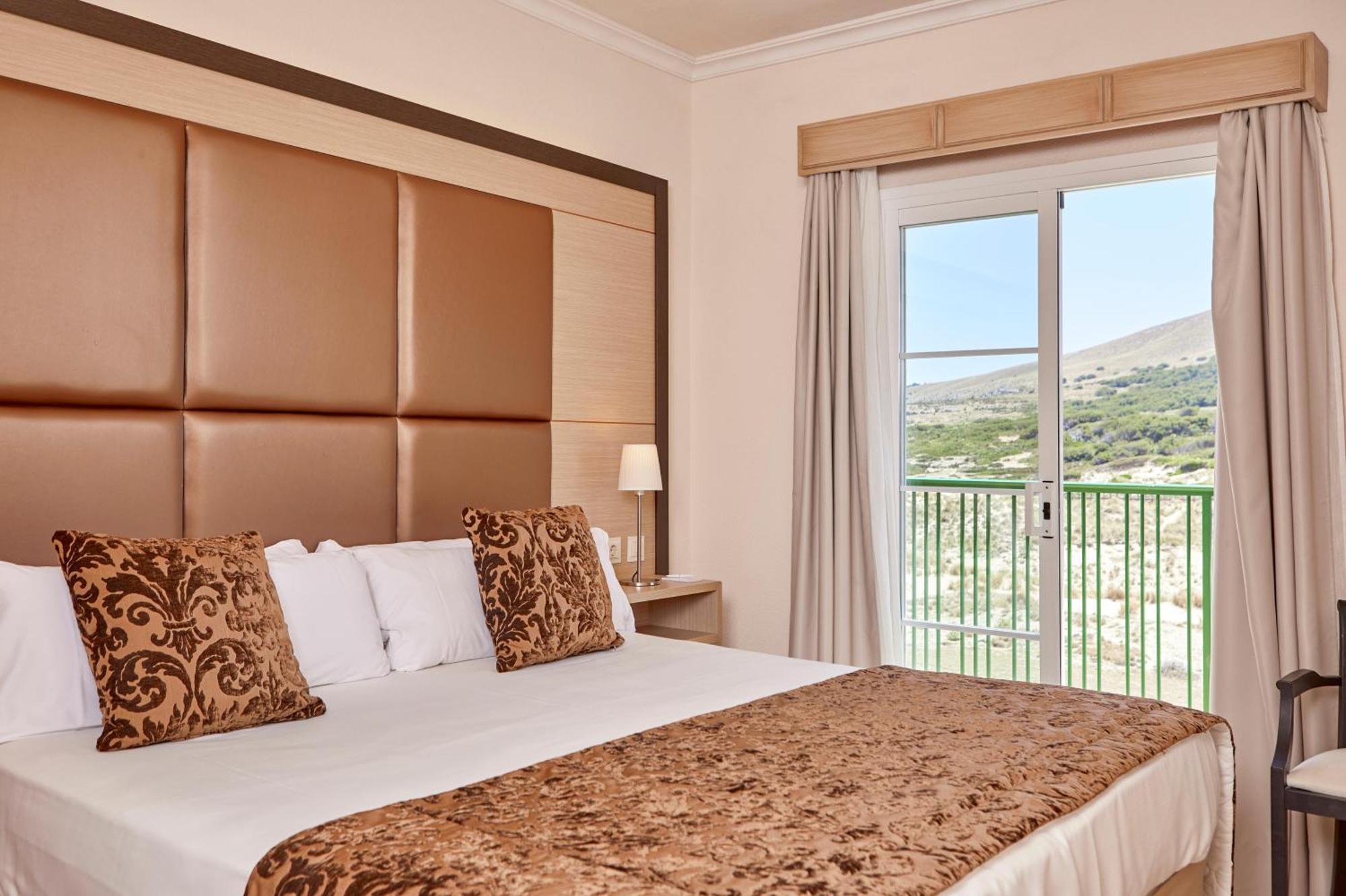 One-Bedroom Penthouse Suite Side Sea View